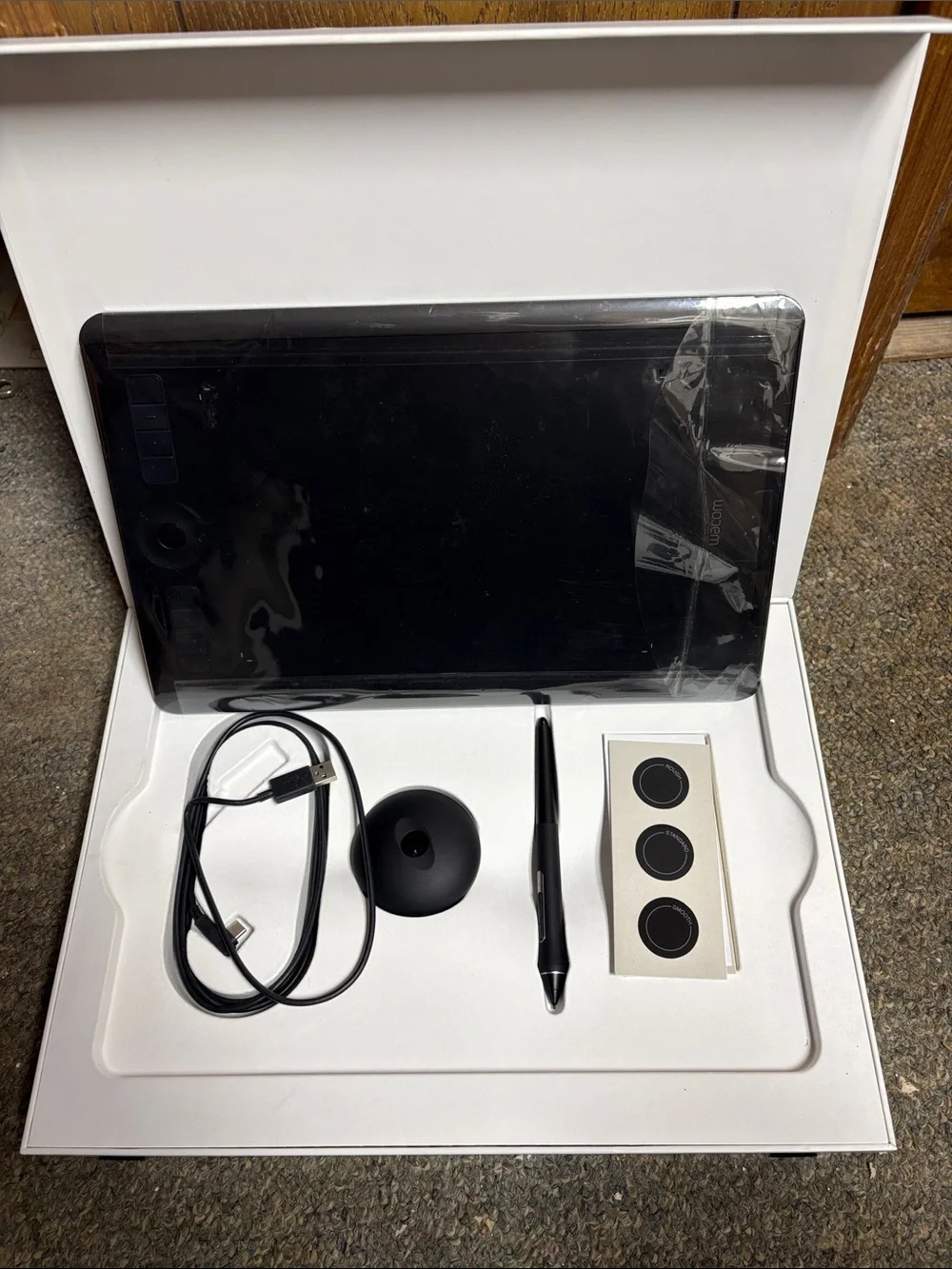 Wacom Intuos Pro Graphics Drawing Tablet with Pen, Stand and Charger